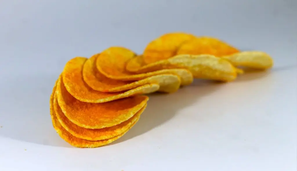 Keripik Jadi Teman Setia Nongkrong, Belajar, dan Kerja